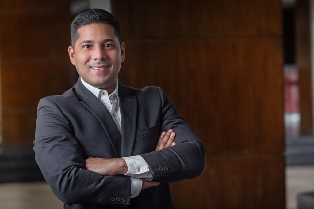 Cesar Lagonell - Servicios legales
